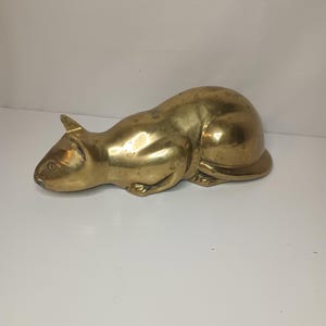 Beautiful Brass Mid Century Cat Figurine. 7&quot; x 2&quot;