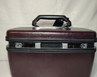 Samsonite Train Case. 14.5" x 9"