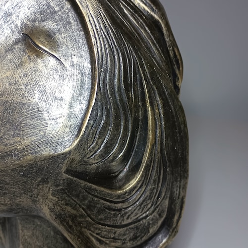 Resin Sculpture Bust of A Woman Pablo Picasso Style. shops 9.5