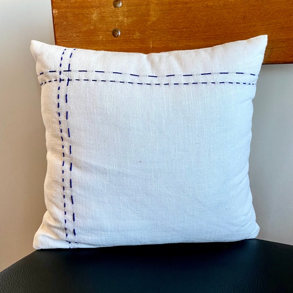 Housse de coussin brodée en lin 30x30cm