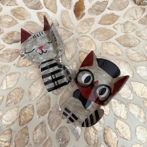 Quirky Cat Hair Claw Clips Set | Geek Chic Kitty Hair Accessories | Fun & Funky Feline Fashion | Cat Lover Gifts