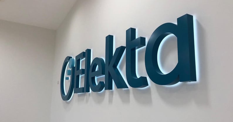 3D metal indoor sign.
made of stainless steel.
color is blue
backlight color is white.
1 inch away from the wall.
letter depth is 1 inch.