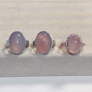 Pink chalcedony stone ring, purple pink crystals, natural quartz, morganite, rose gold ring adjustable, silver plated rings crystals, love