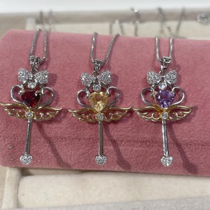 Collar con colgante de piedra de corazón para niña, varita lunar, varita mágica, sanación del amor, lindo regalo de joyería para niña, amor de ángel, confianza en la relación