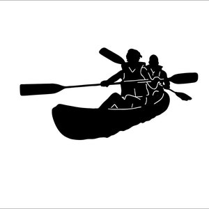 Puede incluir: Una silueta en blanco y negro de tres personas en una balsa con remos. La balsa avanza y las personas reman.