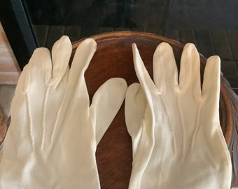 Vintage 1950s gloves