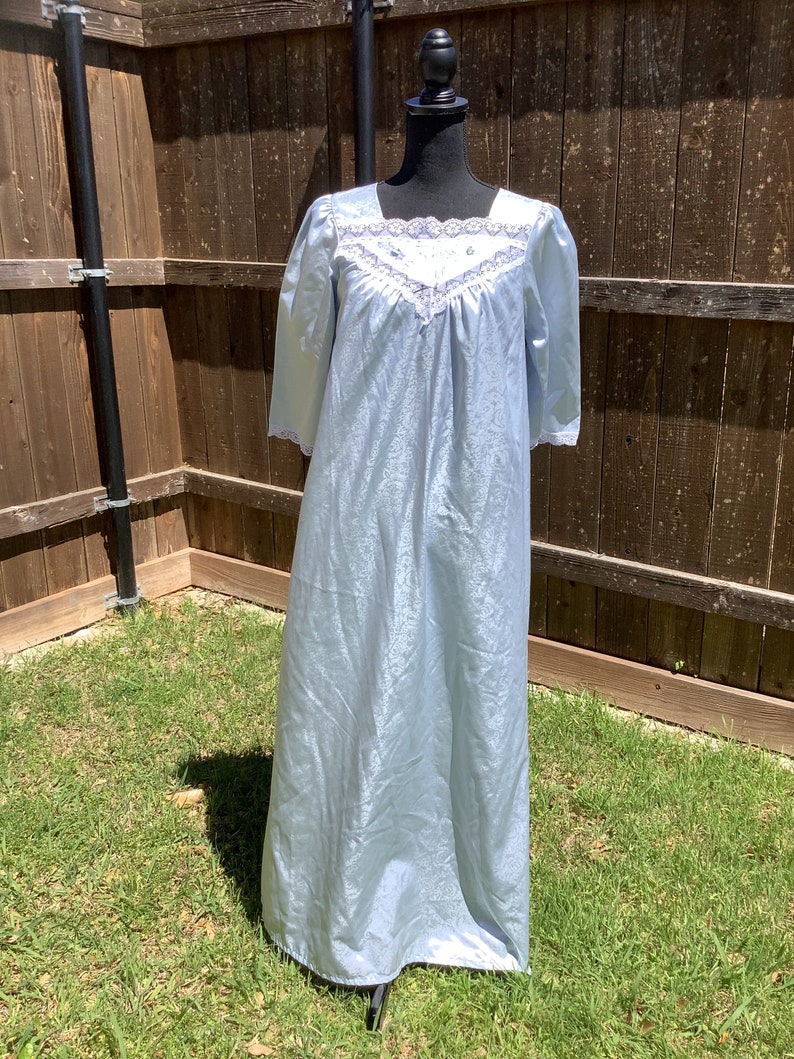 Vintage 1950s nightgown imagem 3