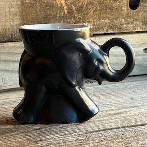 Frankoma elefant/republikansk mugg 1971