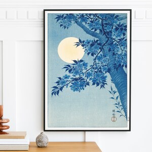 Blossoming Cherry on a Moonlit Night by Ohara Koson - Japanischer Kunstdruck Reproduktion, Ukiyo-e Holzblock - Digitaler Download