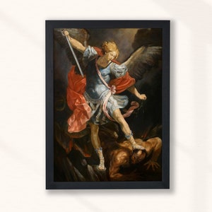 Puede incluir: Una pintura que representa a un ángel con alas, vestido con una túnica roja y azul, sosteniendo una espada y pisando a un demonio caído. El ángel tiene una expresión decidida y está rodeado de nubes oscuras.