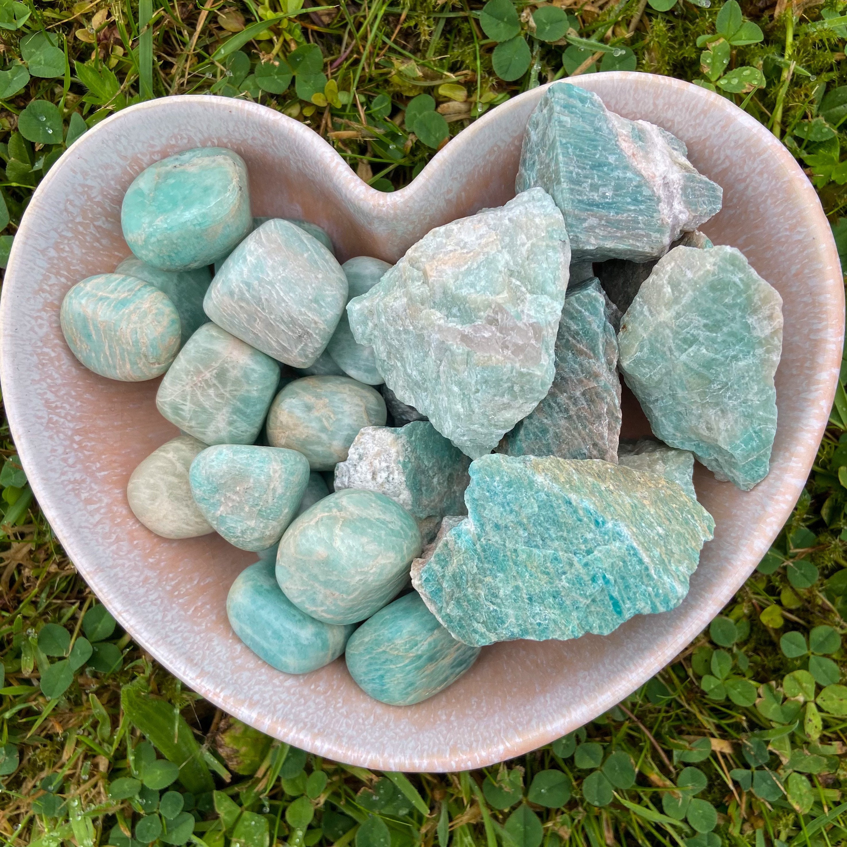 Amazonite | soothes emotional trauma, alleviates worry and fear, disp…