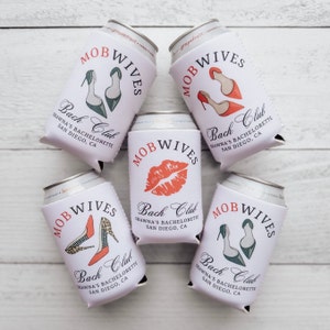 Mobwives Bachelorette, Mob Wives, Mob Wife, Can Cooler, Bachelorette Party, Custom Can Cooler, Mob wife winter, Red, Valentines bild 7
