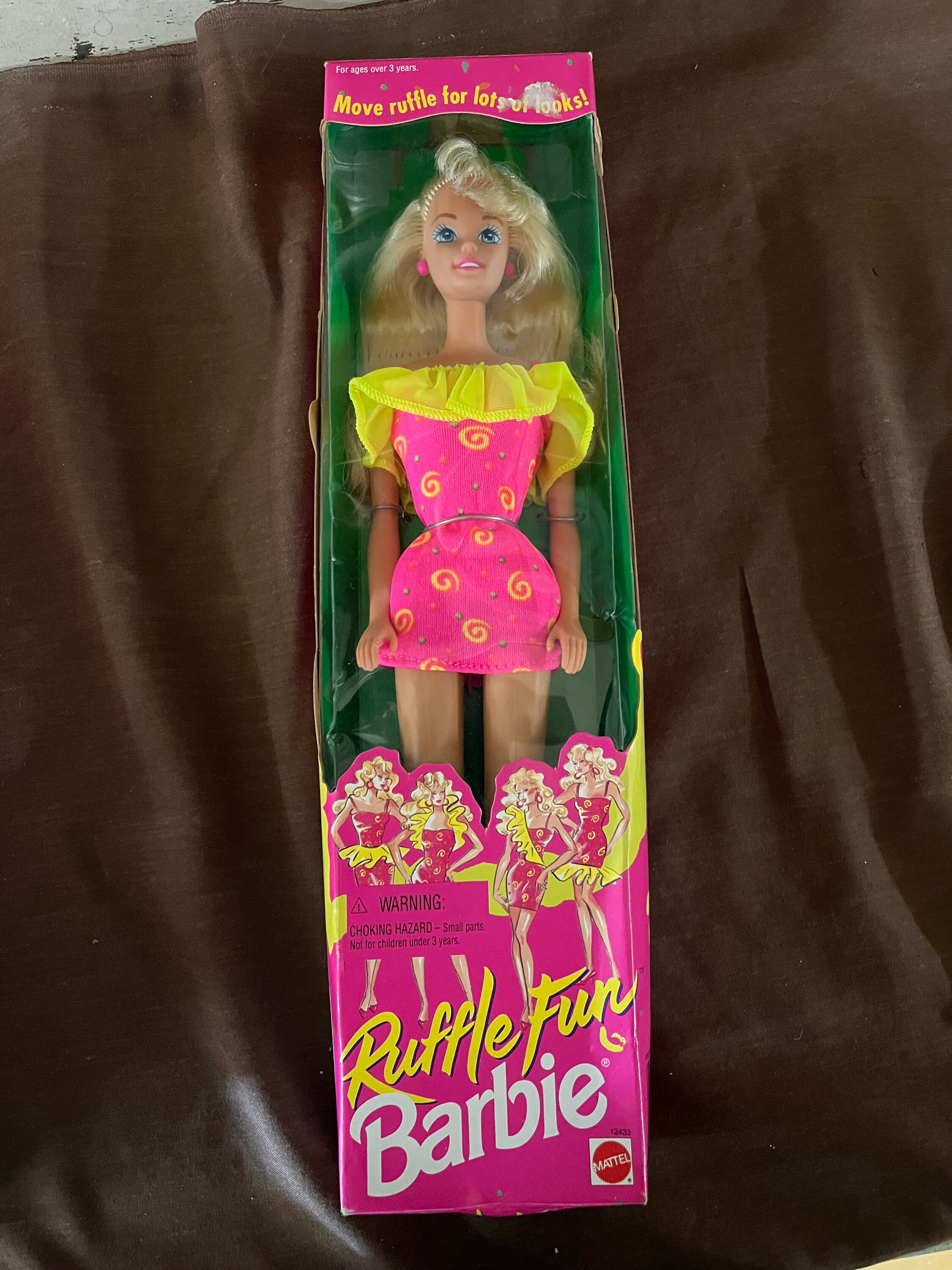 Barbie ruffle fun 1994 hotsell