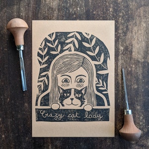 Linogravura A5 feita à mão &quot;Senhora Gato Louca&quot;