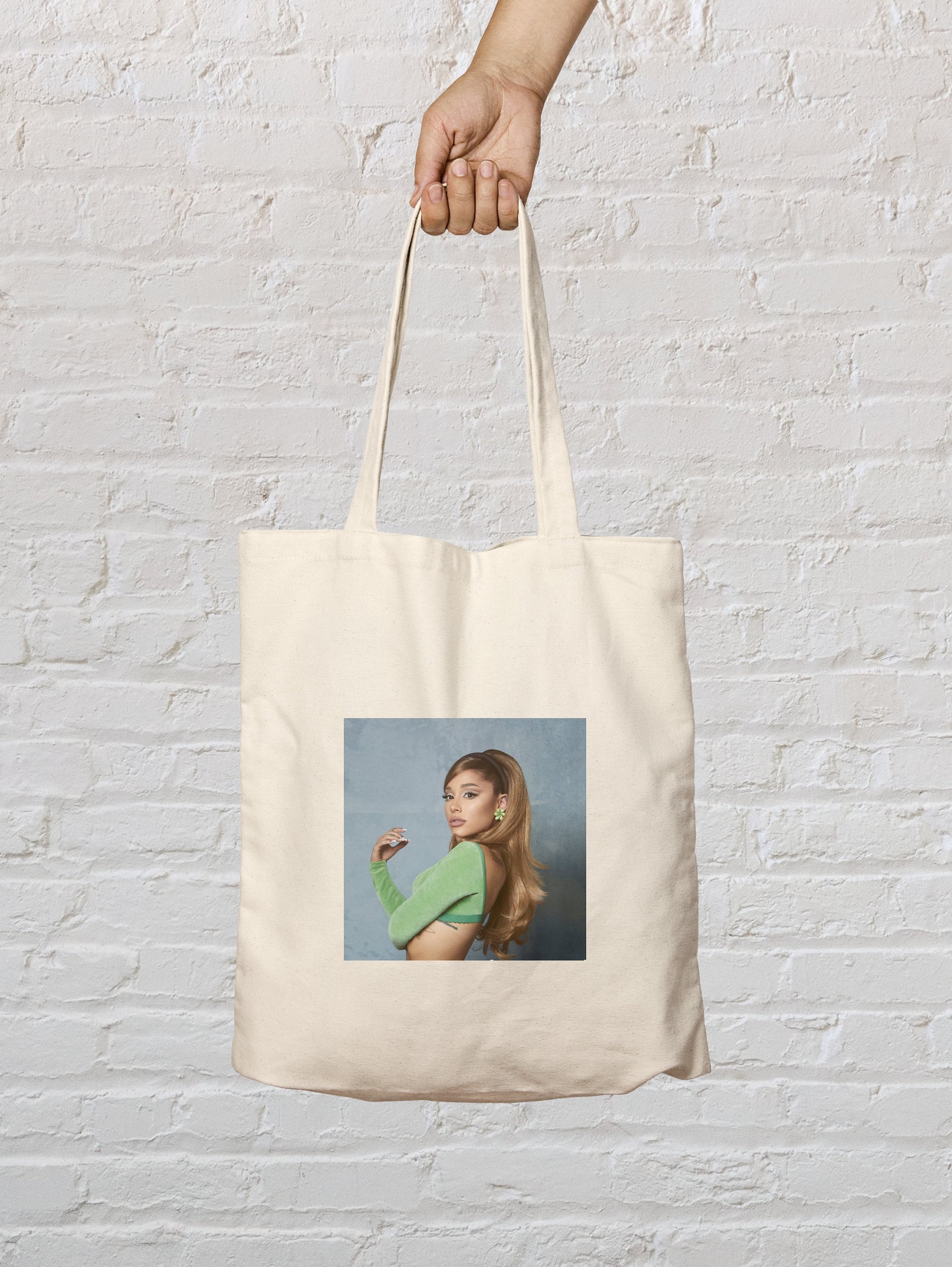 Ariana Grande, Bags, Ariana Grande Fragrance Bag