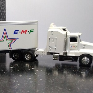 Ertl 1-64 Scale Die Cast Trucks - STS Sidney Truck - hiner transport #9312 - Barr-Nunn #9571 - E.M.F. #9409