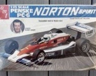 Vintage Indy Car Model Kit – Penske, Porsche, Rick Mears