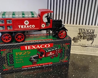 Ertl Banks - Clyde Beatty Circus - Texaco #9385 - Trust Worthy #9377 - JI CASE Threshing #0688 - Preston Trucking #9579UO