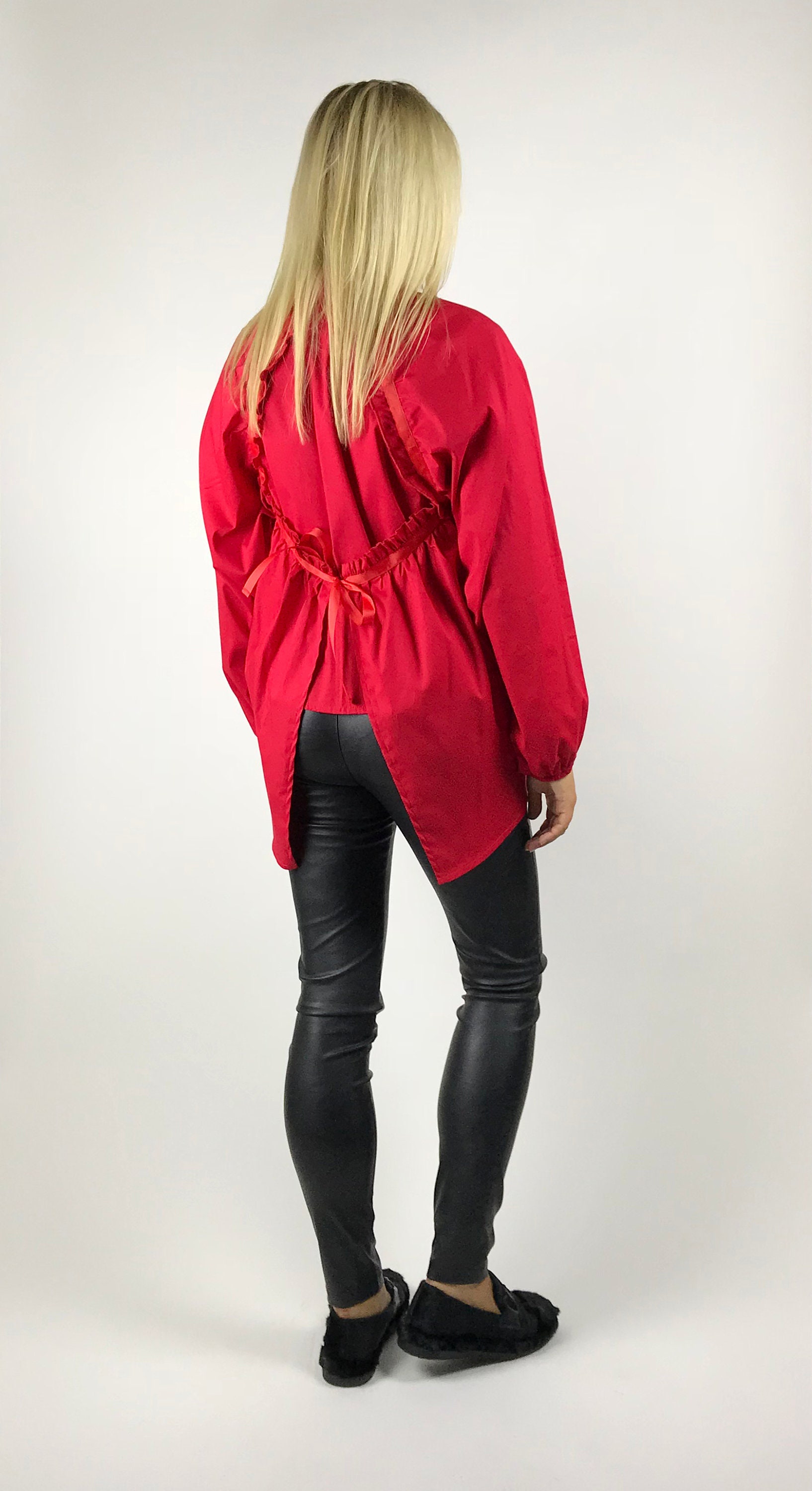 red and white shirt outfits