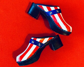 VINTAGE 1970s Stars & Stripes Platform Leather Clogs / Unisex