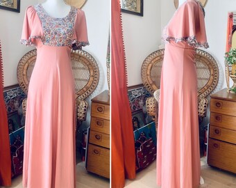 VINTAGE 1970s Flutter Sleeves Maxi Dress