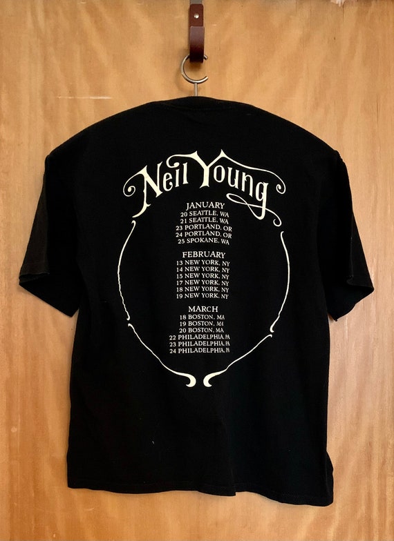 Vintage 1992 NEIL YOUNG Solo Tour T-Shirt / Harve… - image 2
