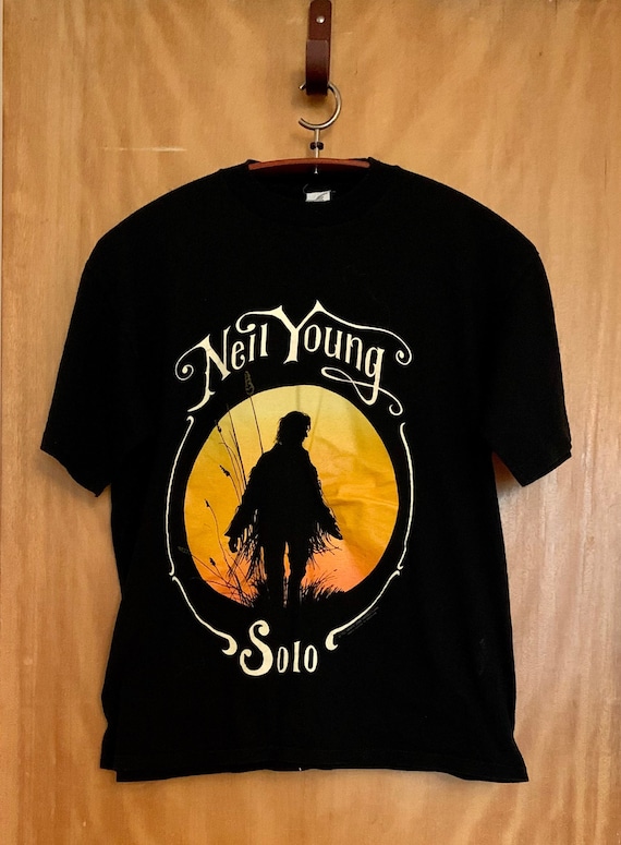 Vintage 1992 NEIL YOUNG Solo Tour T-Shirt / Harve… - image 1