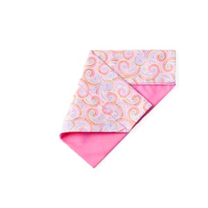 Benutzerdefiniertes Hundehalstuch und Katzenhalstuch - &quot;Lovely Pink Swirls&quot; - Über das Halsband schieben Bandana für Hunde und Katzen