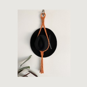 Macrame Hat Hanger- Hat Storage//Boho hat hanger// Farmhouse Macrame/ 1 Hat/ 2 Hat/ 3 Hat- Copper Rope/ Orange Rope/ Customizable Color