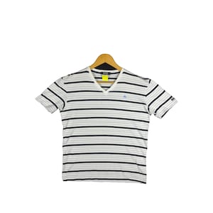 Vintage des années 90 Burberry rayé T shirt moyen Burberrys Black Label Tee Burberry Womens Casual Stripe V Neck Shirt vêtements bleu taille M