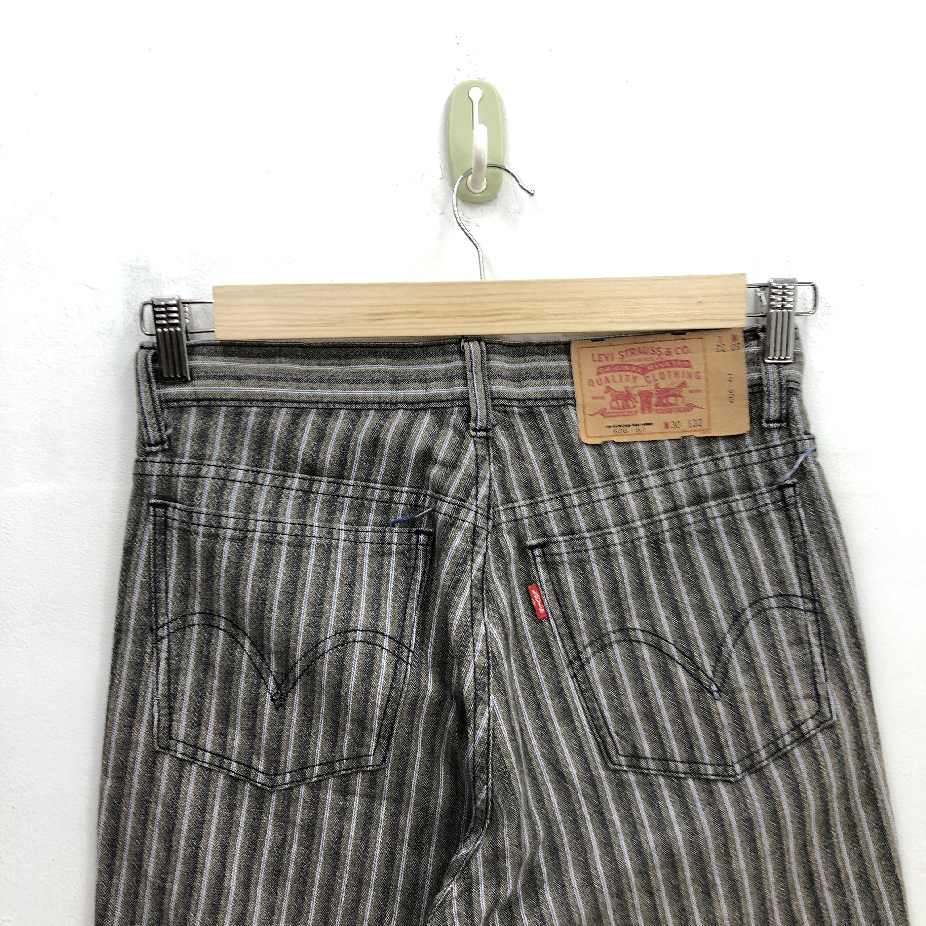 世界を買える 海外ブランド Girlfriend Levis Denim Fly Zipper Levis  Pants Waisted High Women Levis 90s Jeans Striped 606 Levi's Vintage W30 Jeans Etsy - 30x29 Size パンツ