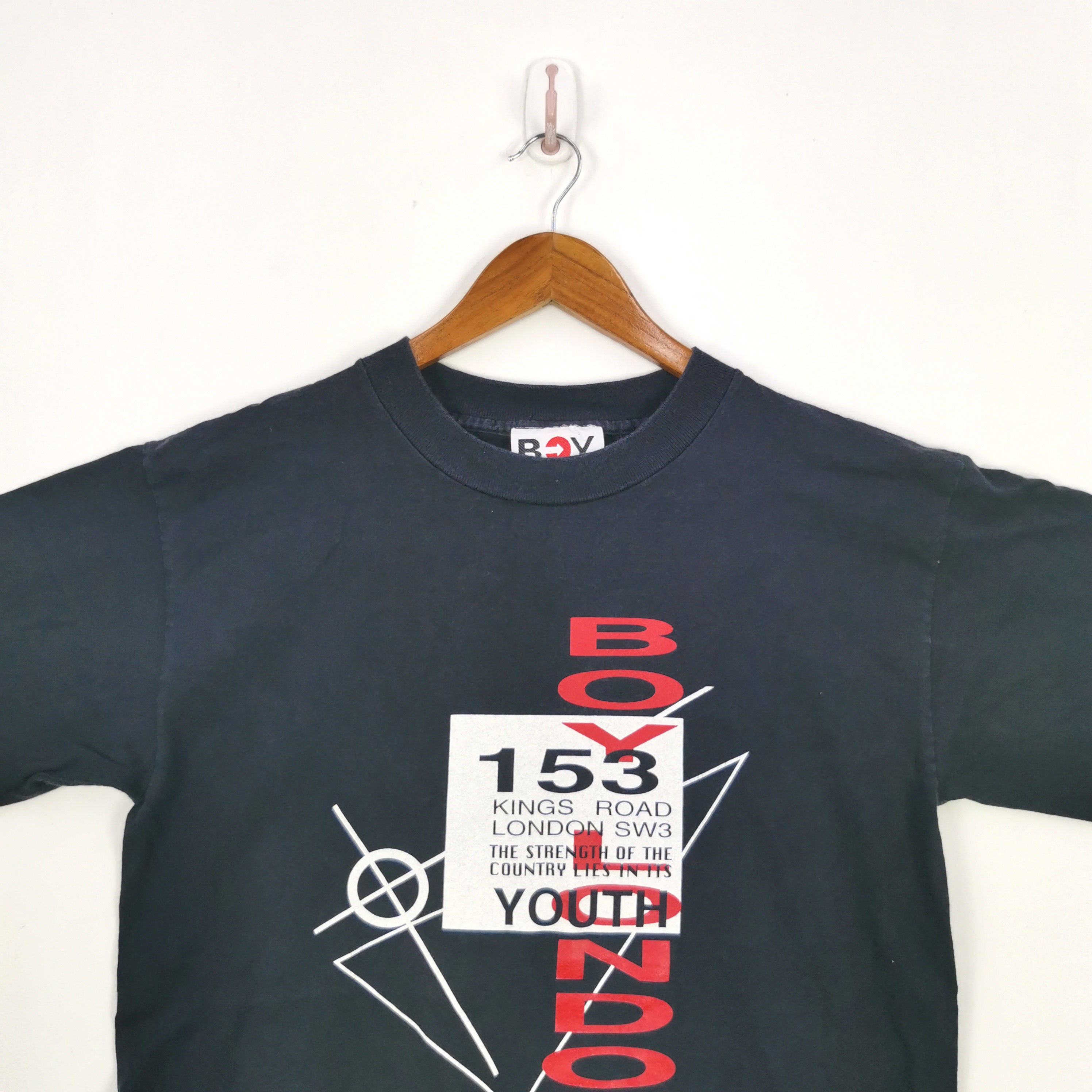 トップス 90s Boy London Emblem Design Tee Authentic The Original BOY LONDON Eagle Logo CLASSIC T-shirt