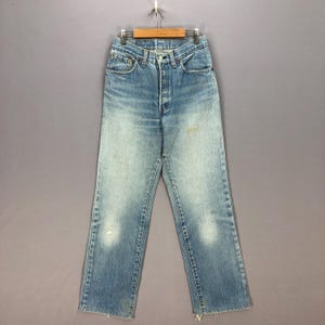 W27 Vintage 70s Levi&#39;s 501 Ripped Denim 1970s Levis Light Faded Wash Pants Classics Women Levis High Rise Girlfriend Jeans Size 27x28