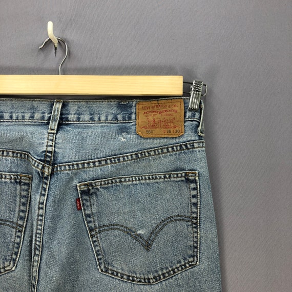 W38 Vintage Levi's 550 Light Wash Jeans Levis Hig… - image 5