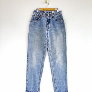 W26 Vintage Levi&#39;s 550 Distressed Released Hem Jeans 90s Levis Women High Rise Pants Levis Baggy Light Wash Girlfriend Pants Size 26x29