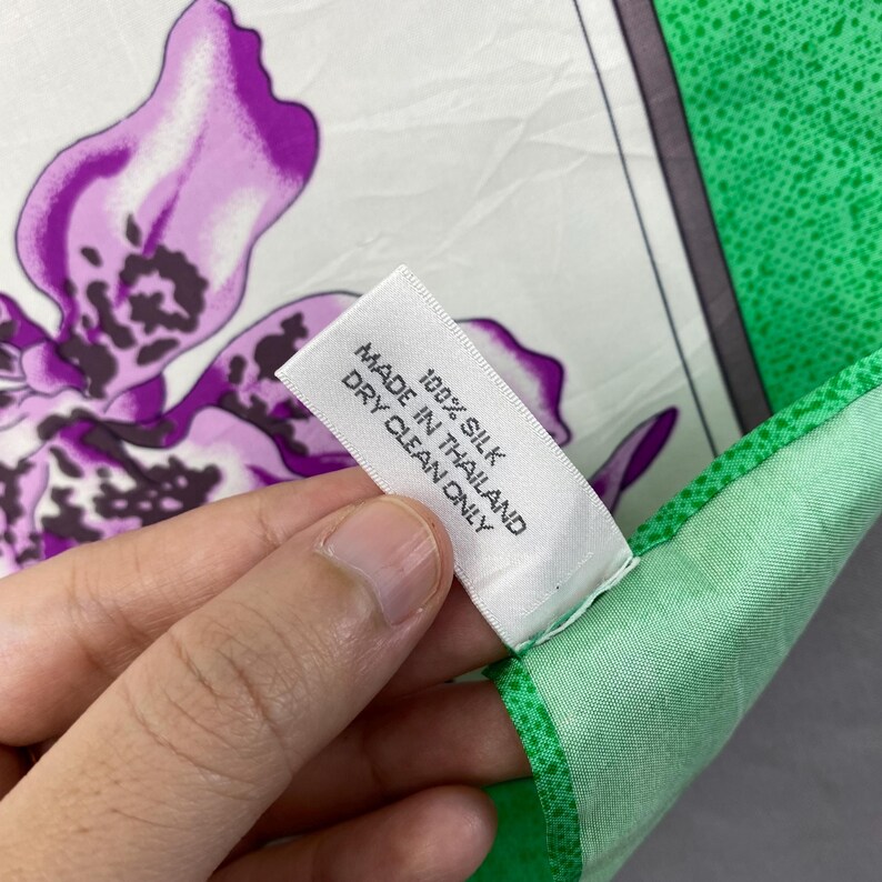 Vintage Jim Thompson sidenhalsduk, lilagröna blommönster twill silkeslena halsdukar, Cottagecore handrullad fåll halsduk accessoarer halsdukar bild 8