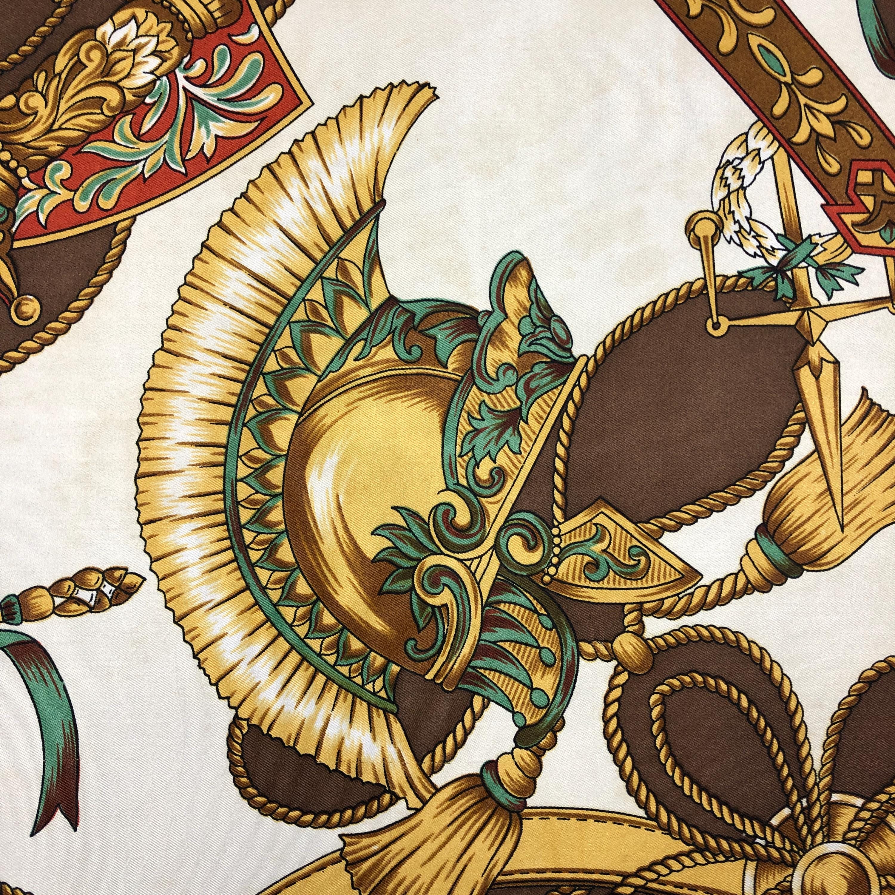 Foulard Vintage SUN KYUNG SA En Soie 100% - Motif Géométrique Astrologie - Fait En France