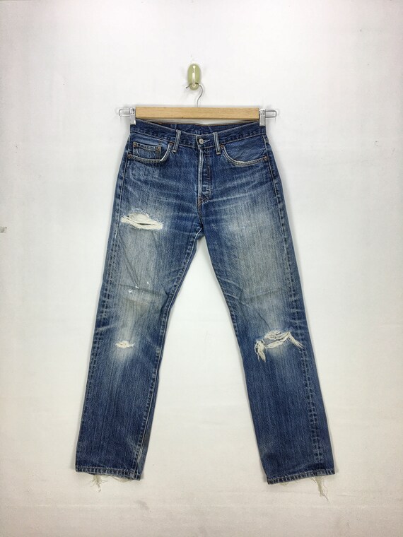 W29 Vintage Levi's 501 Distressed Dirty Jeans 90s Womens High Waisted Pants Levis Stonewash Faded Denim Levis Girlfriend Jeans Size 29x30 - Etsy W29 Vintage Levi's 501 Distressed Dirty Jeans 90s Womens High Waisted Pants Levis Stonewash Faded Denim Levis Girlfriend Jeans Size 29x30 - Etsy