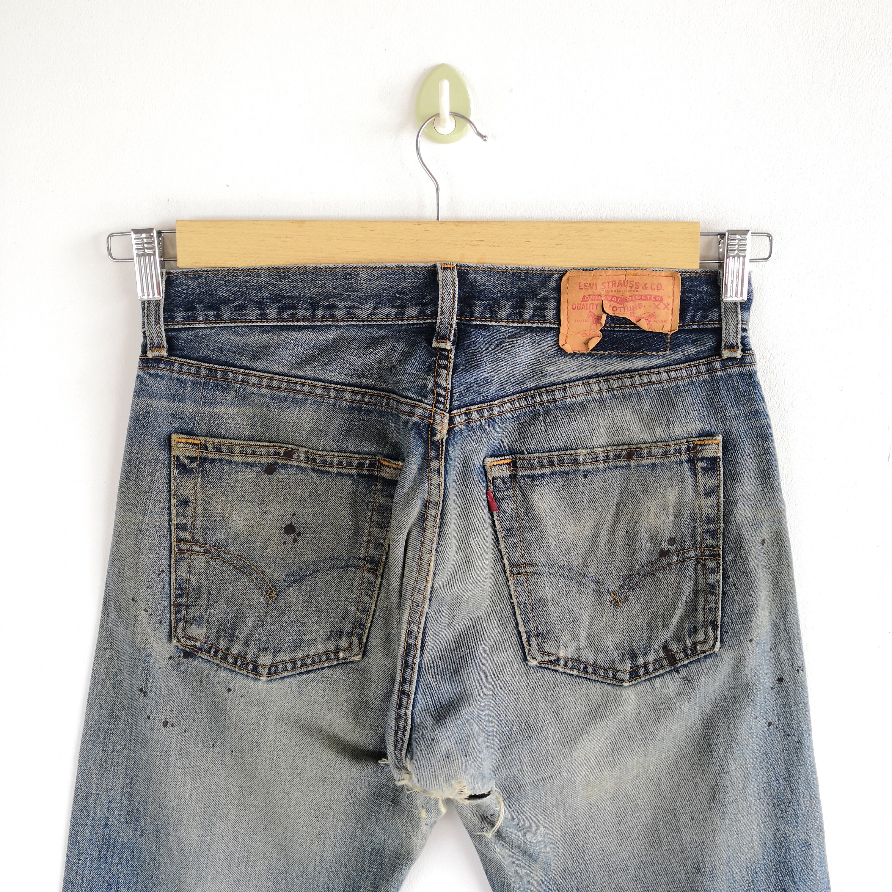 W31 Vintage Dirty Levis 516 Distressed Jeans 90s Womens High W31 Vintage Dirty Levis 516 Distressed Jeans 90s Womens High