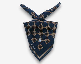 Neu mit Etikett Vintage Furla Halstuch Bandana Einstecktücher Stirnband Furla Taschentuch Luxus Damen Accessoires Weihnachten Winter Geschenk für Sie