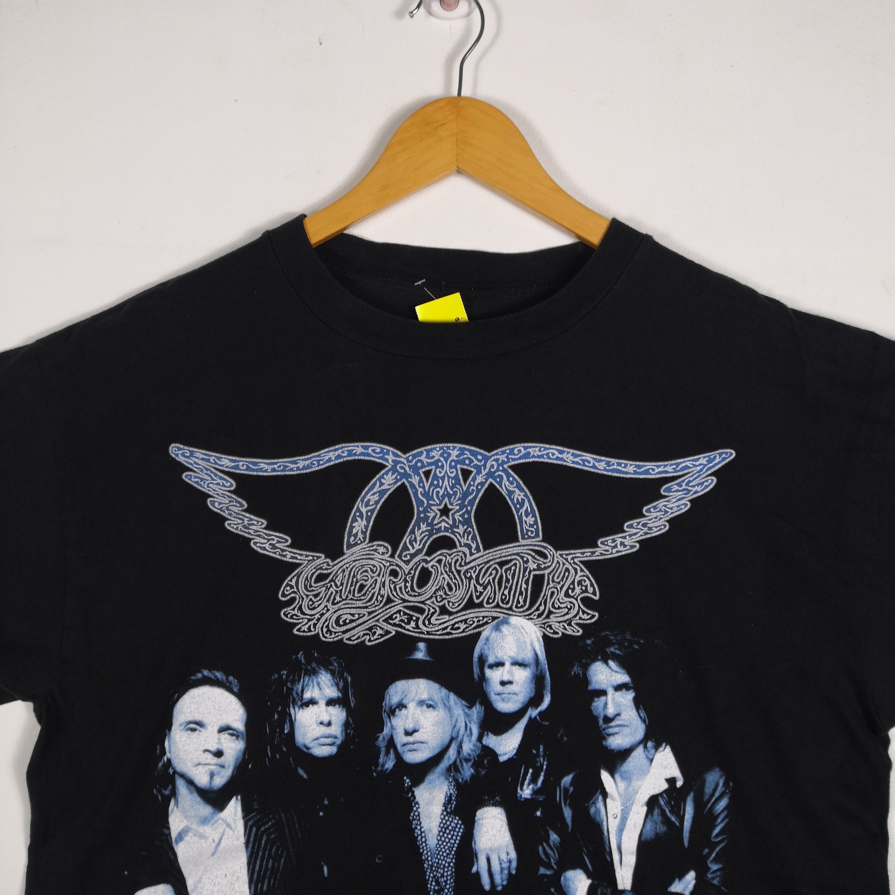 Vintage 1997 Aerosmith T-shirt Large World Tour T-shirt Nine Vintage 1997 Aerosmith T-shirt Large World Tour T-shirt Nine