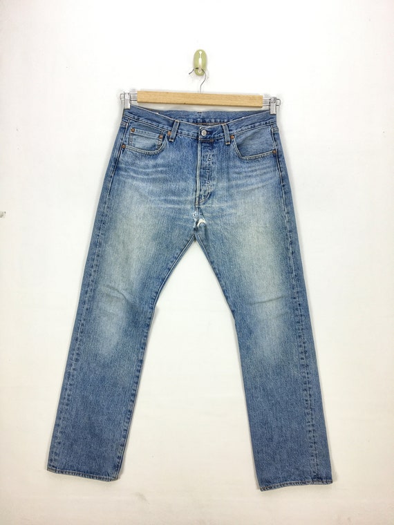 Levis 501 Original Fit Women Jeans Button Fly - Light Wash 28x30
