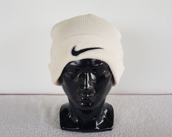 nike black winter hat