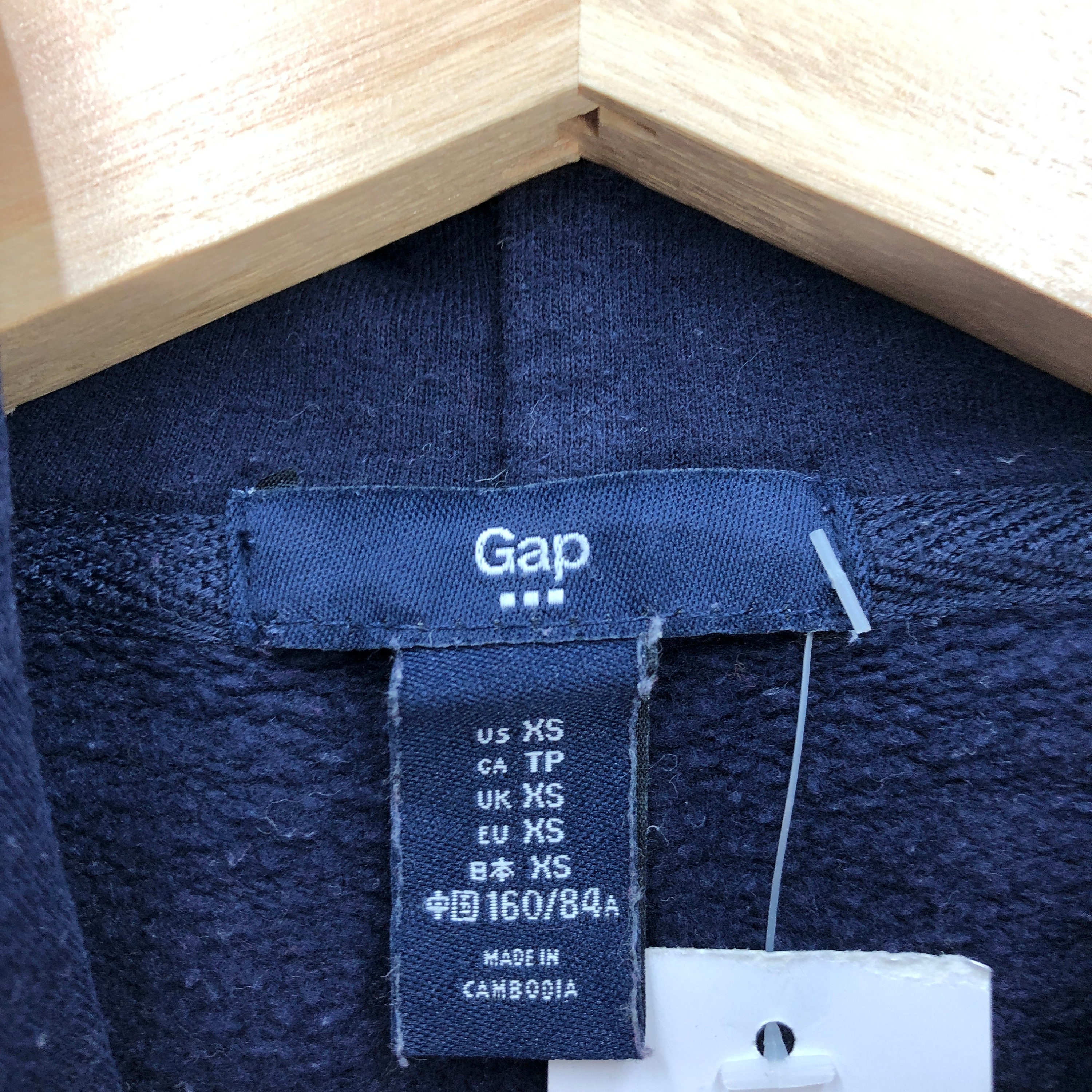 Rare!! Vintage 90s GAP Navy Color Hoodie Embroidered Big Rare!! Vintage 90s GAP Navy Color Hoodie Embroidered Big
