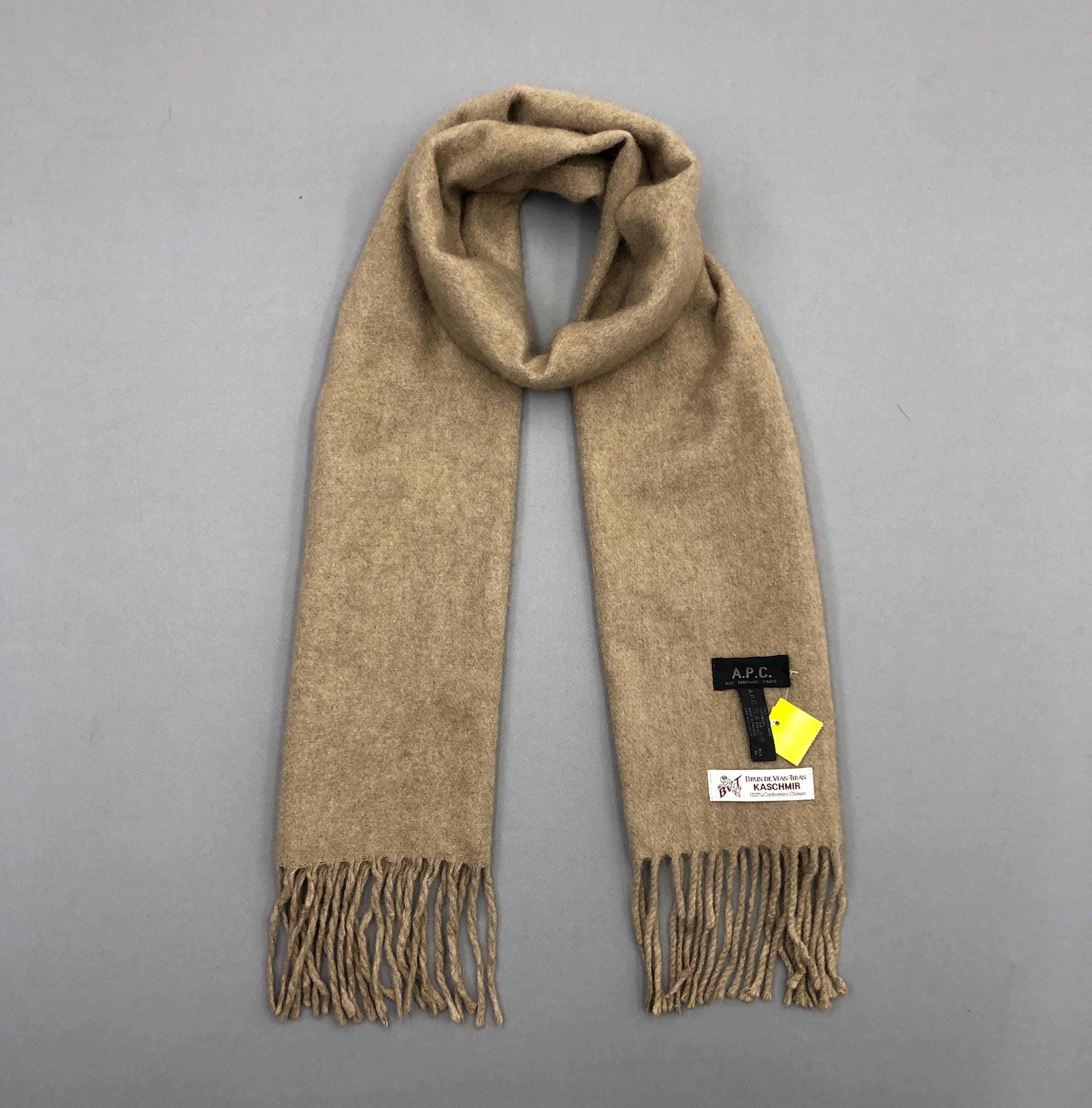 Apc Scarf