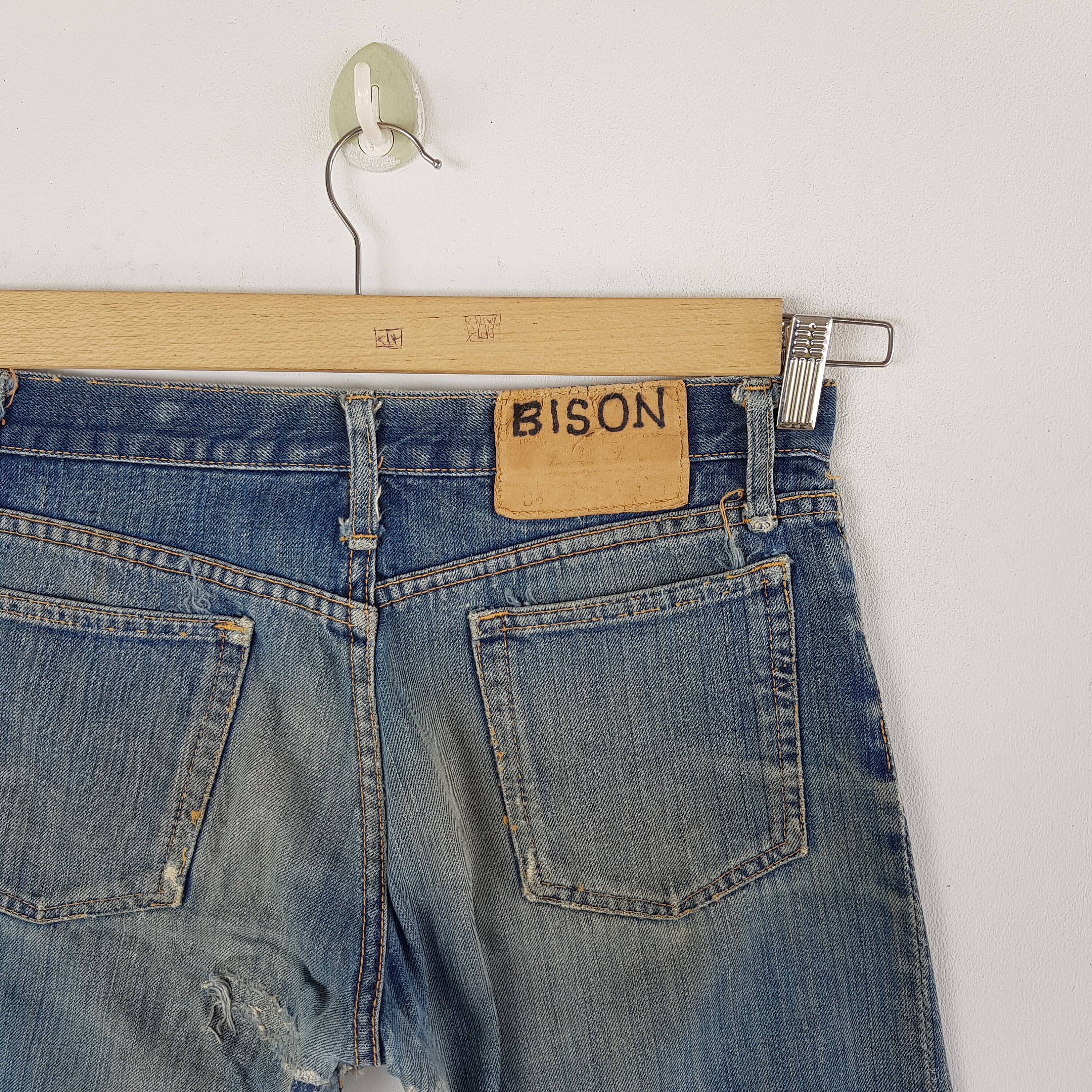 W30 Vintage 70s Bison Light Wash Selvedge Jeans Japanese W30 Vintage 70s Bison Light Wash Selvedge Jeans Japanese