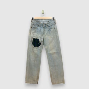 W32 Vintage Levi&#39;s 501 Light Wash Buckle Back Jeans 90s Women High Waisted Pants Levis Distressed Denim Levis Girlfriend Jeans Size 32x32