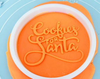 Set Cookie cutter and stamp cookies for santa