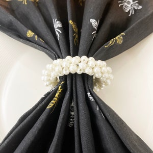 Anelli per tovaglioli, set da 4/6, perlina bianca, regalo di Natale per lei