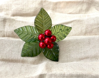 Napkin rings, set of 4/6, holly berries, red and green, Christmas gift for her